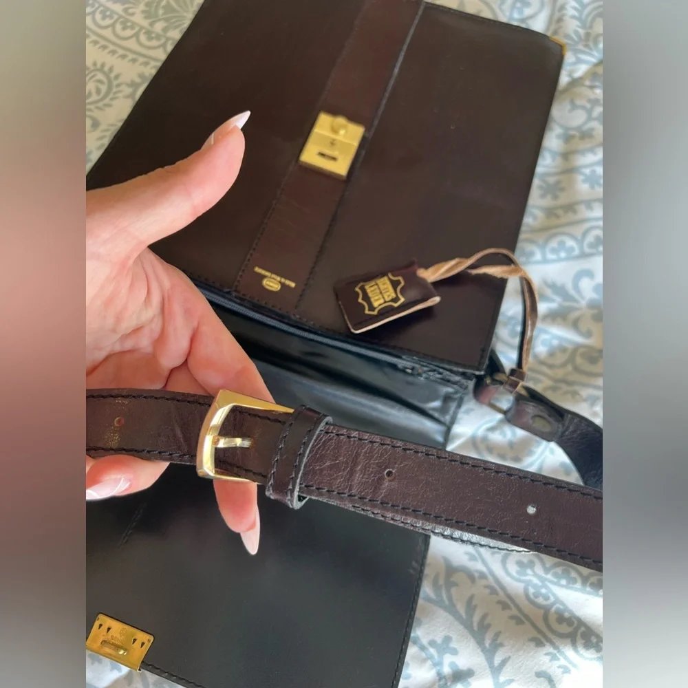 🌟 Leather travel bag 💼